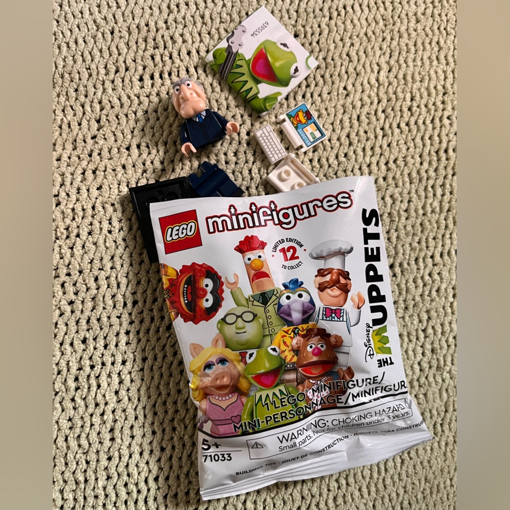 Lego Muppets Mini Fig , Statler